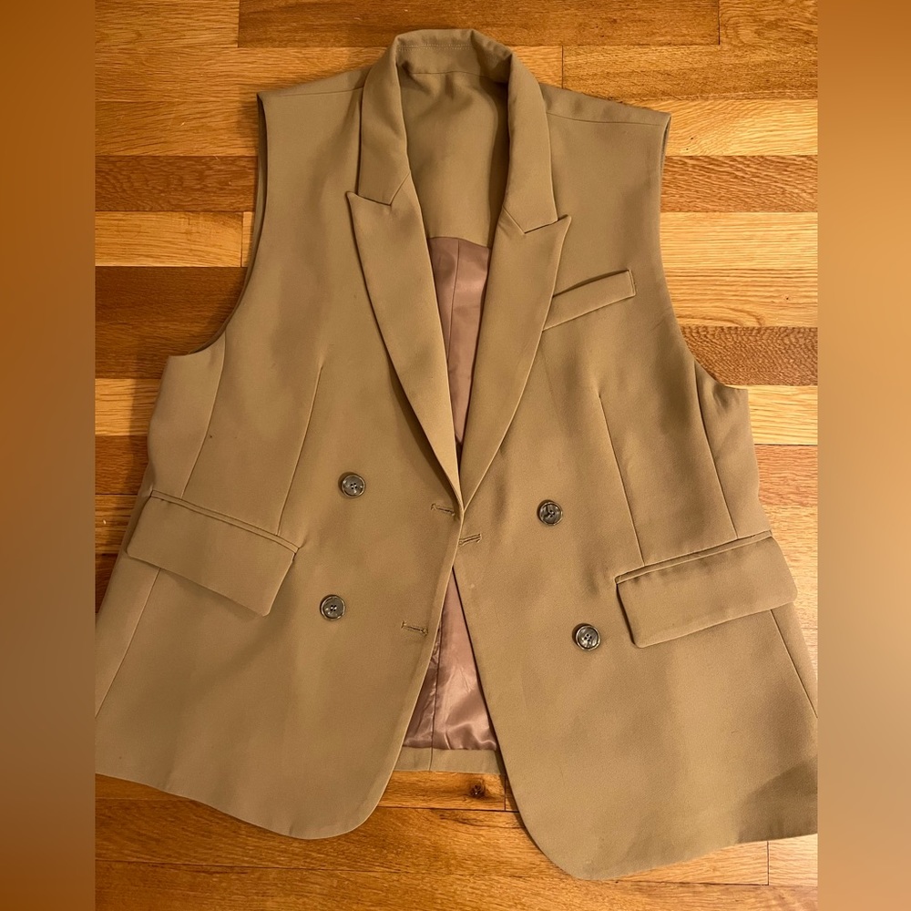 Chicwish size L camel brown blazer vest